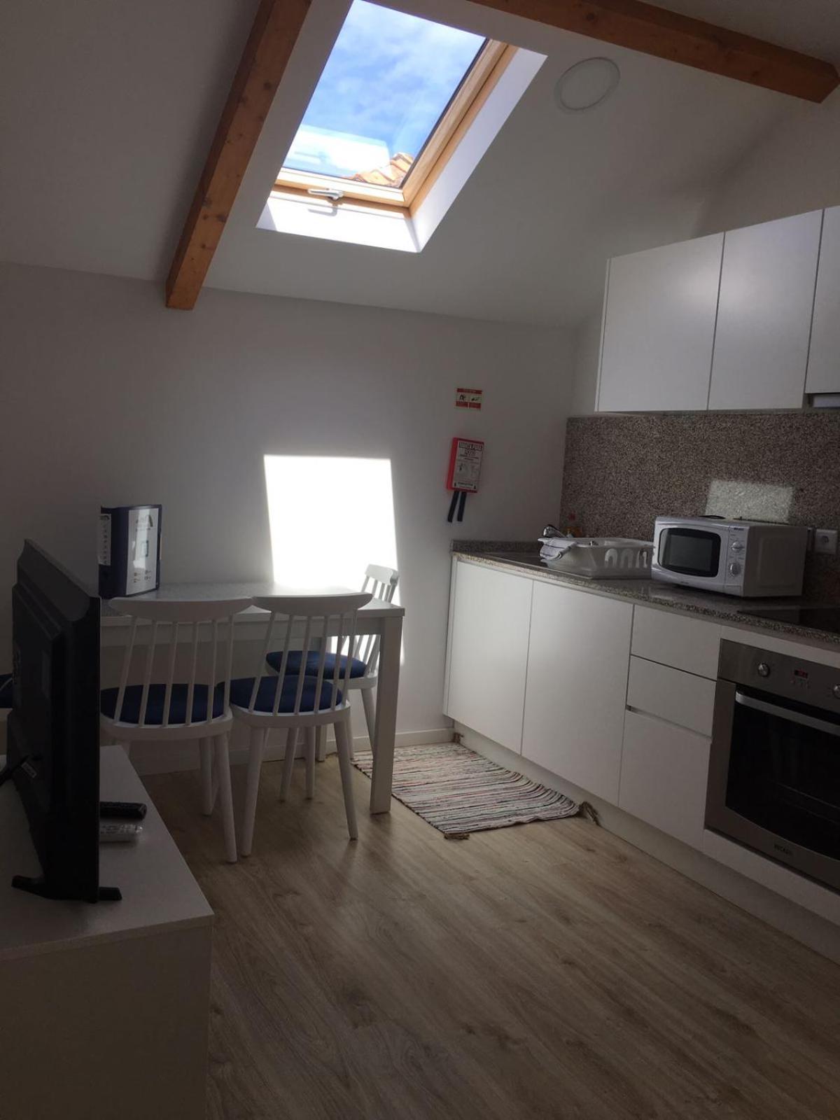 Bra.Com Apartments Oporto Campanha Bilik gambar