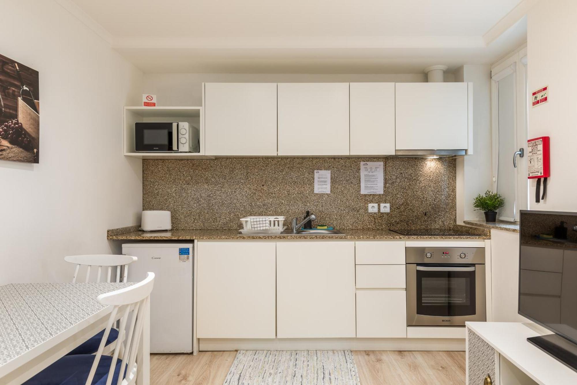 Bra.Com Apartments Oporto Campanha Bilik gambar
