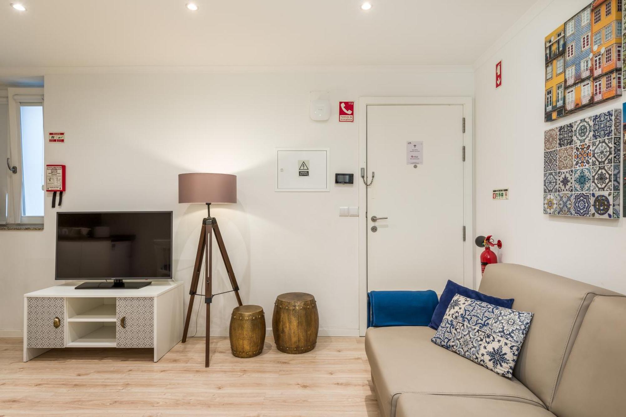 Bra.Com Apartments Oporto Campanha Bilik gambar